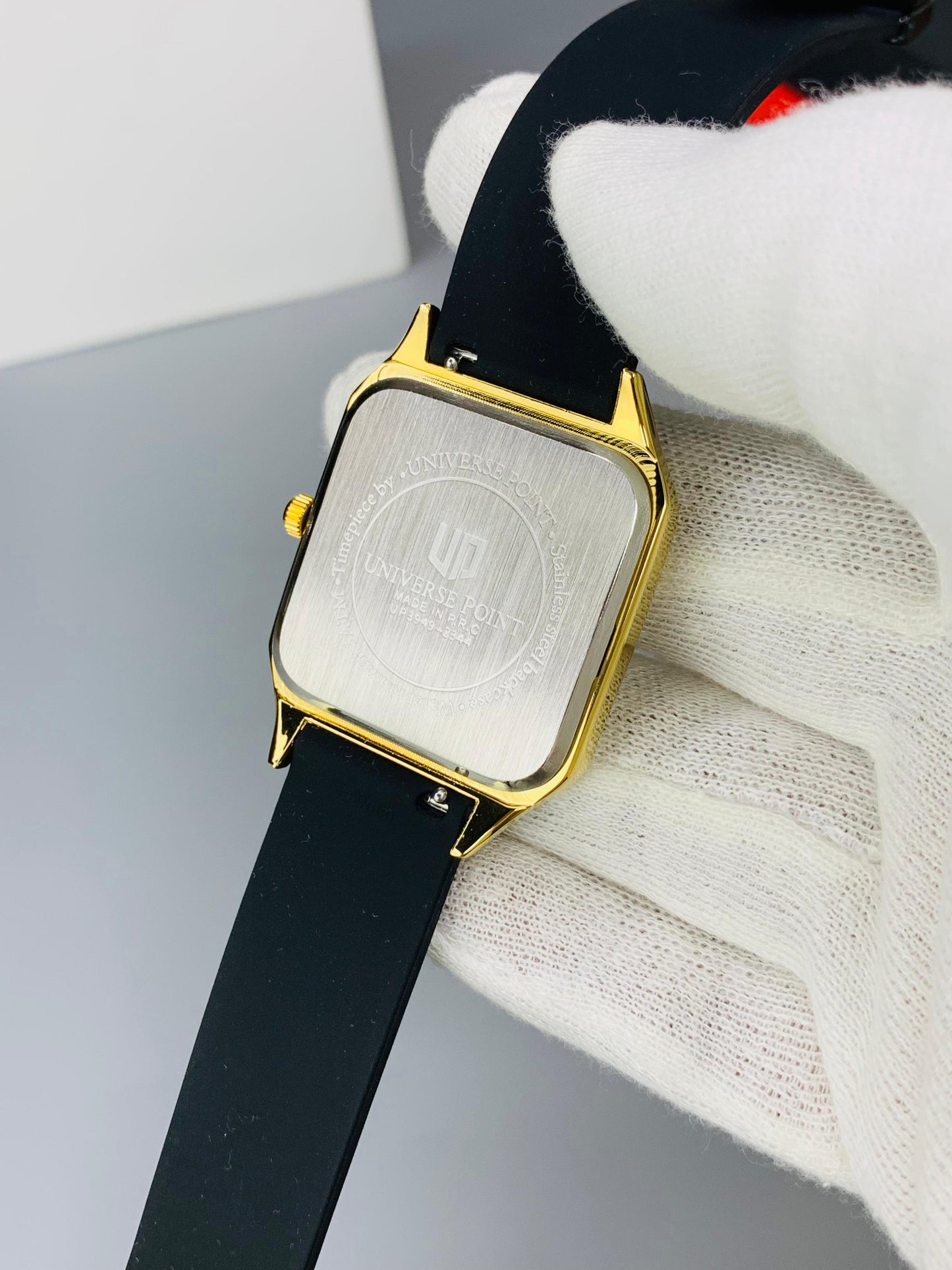 Universe Point Magnetic Lock Watch