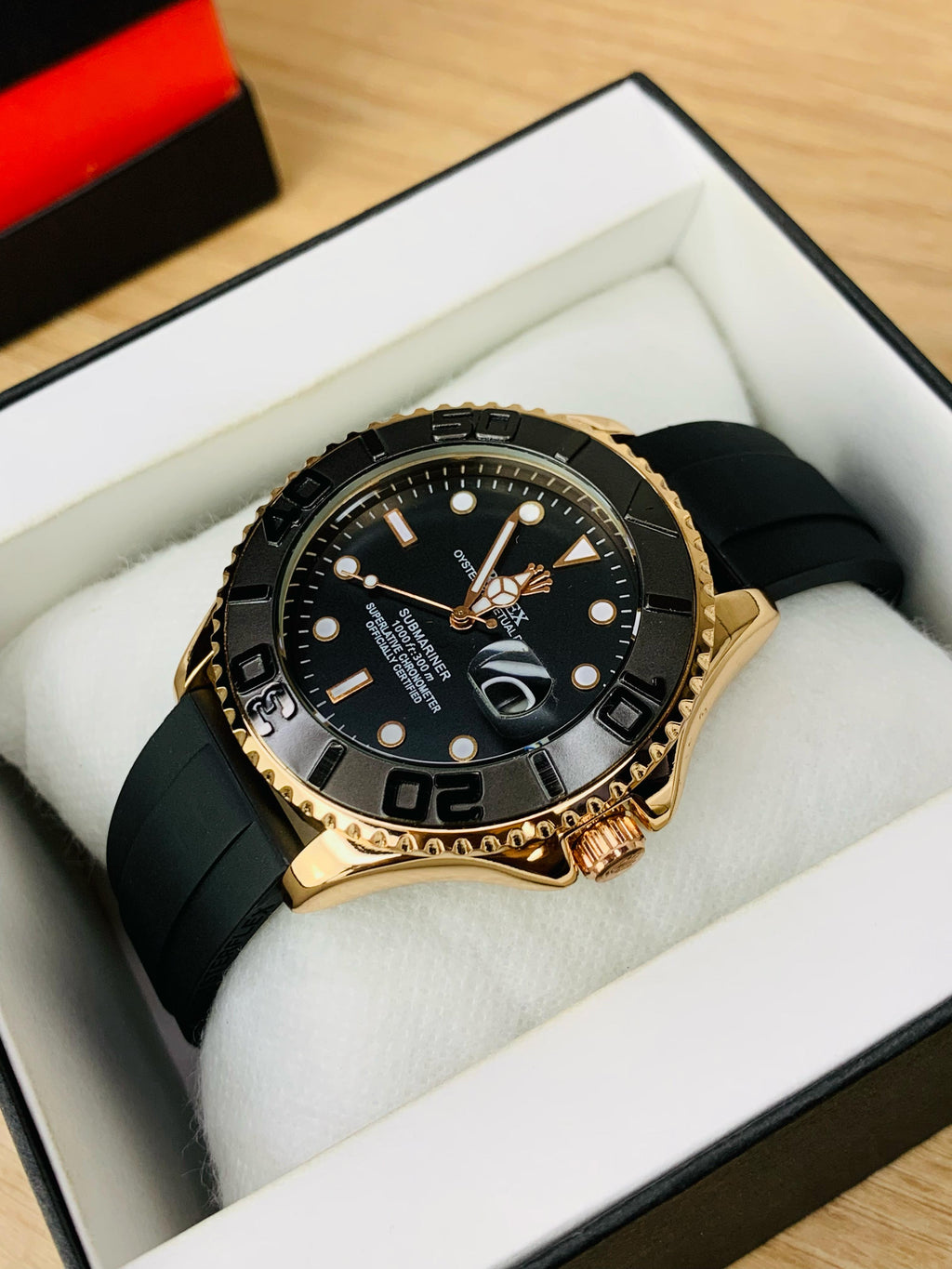 Date Working Master Lock Watch