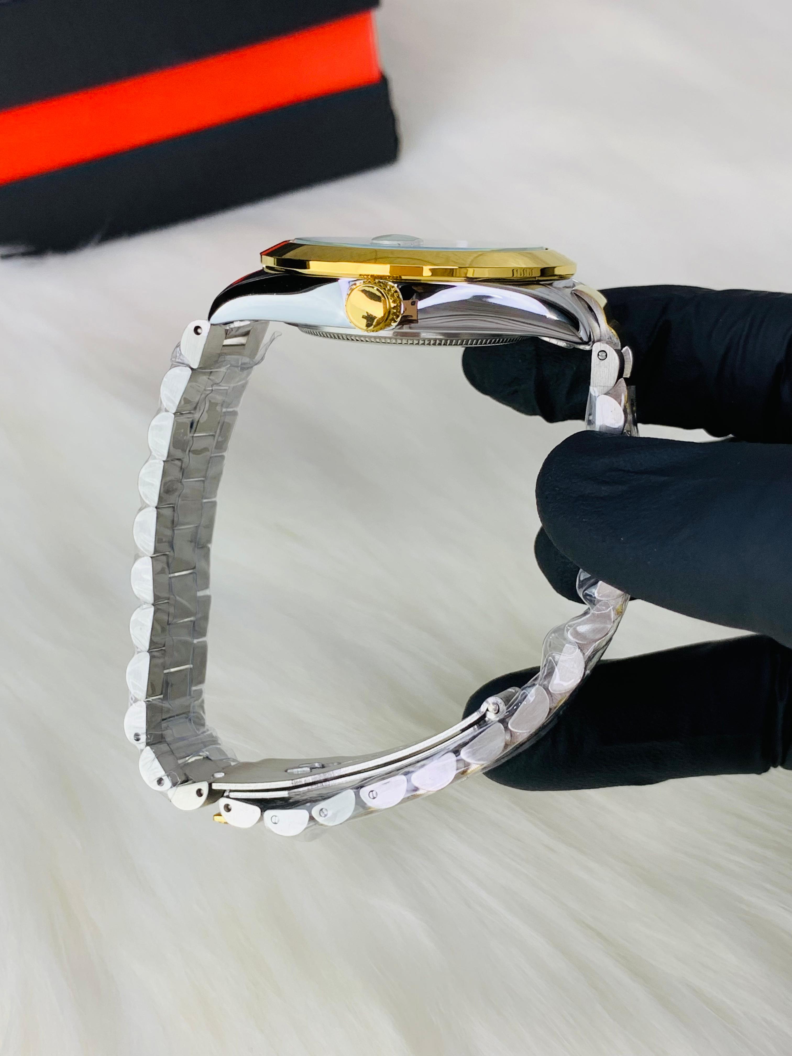 Black Dial | Two Tune