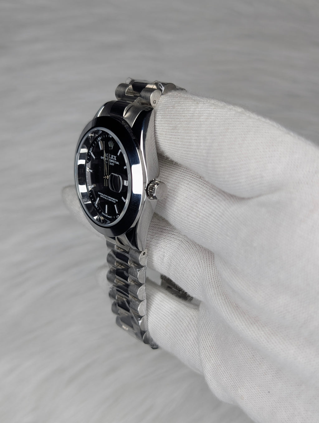 Silver Black Oyster