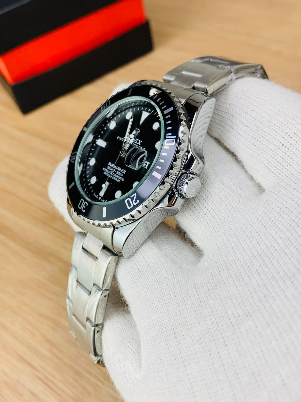 Rotating Bezel Master Lock Watch